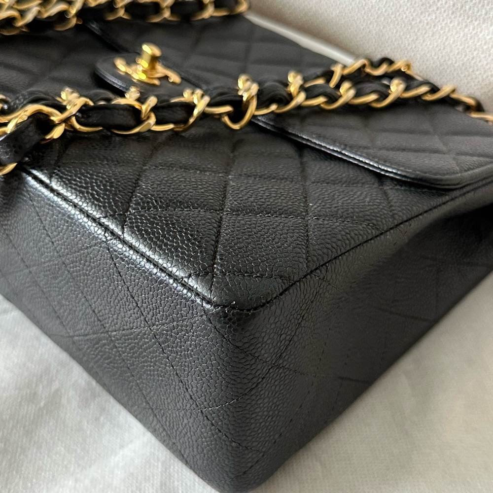 SOLD - CHANEL💫 Vintage Black Caviar Quilted Single Flap Bag Jumbo - Picture 6 of 13